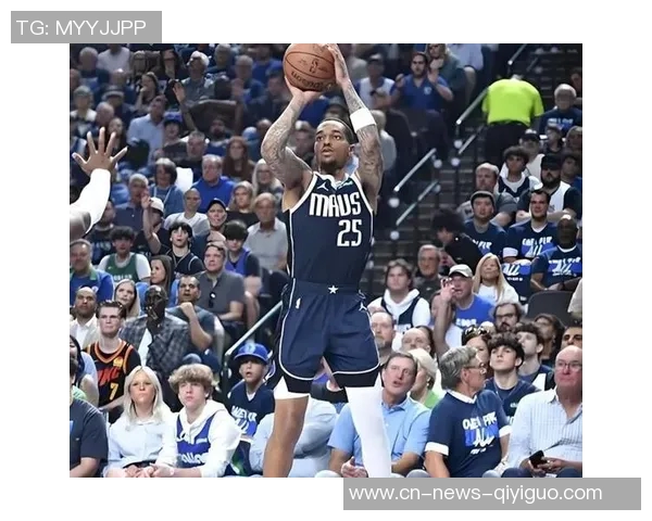 华盛顿表现出色内线强势却外线失准三分球4投0中依然贡献17分5篮板4盖帽